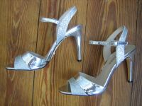 Buffalo High Heels Gr 38 39 Silber Glitzer Pumps Peeptoe Hochzeit Niedersachsen - Jork Vorschau