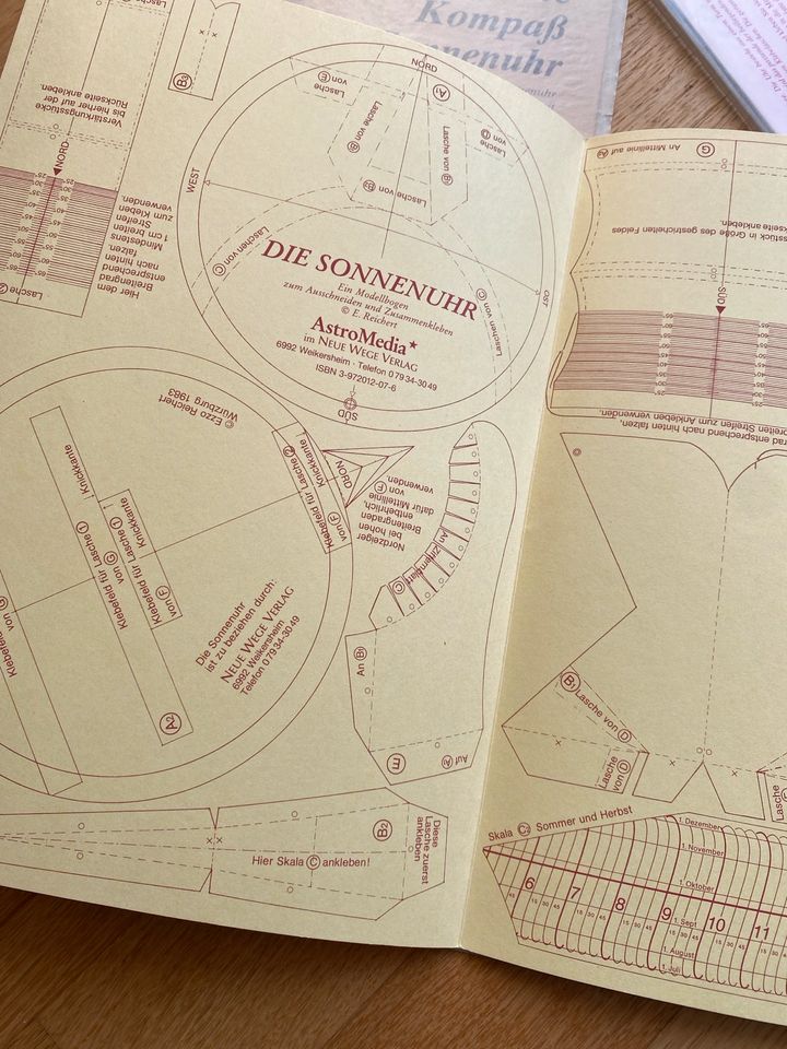 Bastelbogen: Sonnenuhr, Horizont, Kompass, Uhr in Lüneburg