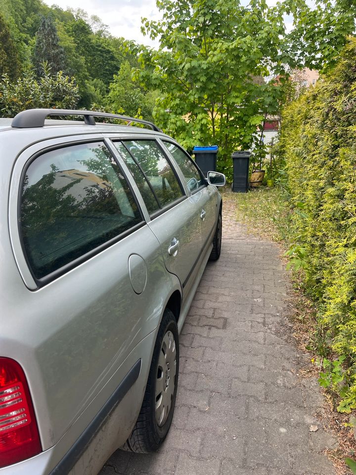 Skoda Octavia Kombilimousine in Meißen