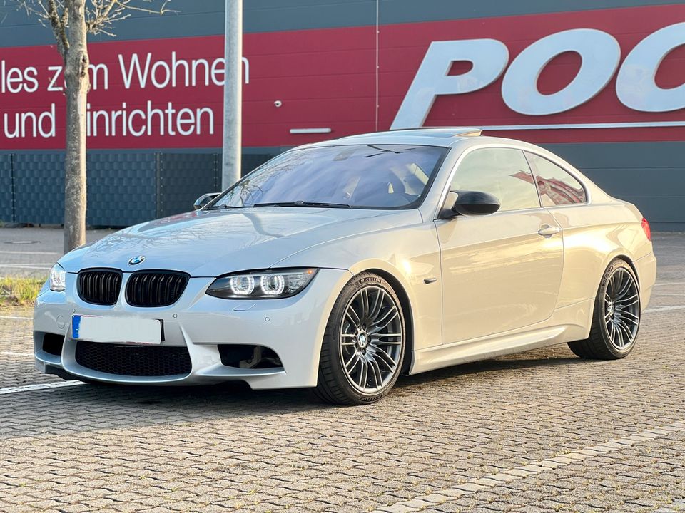 BMW 335i Coupé E92 M3 Look Ringtool 450+Ps Tausch Möglich in Hanau