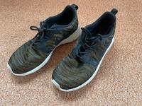 Nike Roshe Run Sneaker Damen 39 Sportschuhe Laufschuhe Berlin - Hellersdorf Vorschau