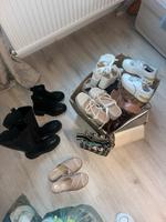 Viele schöne Schuhe Taschen Kleidung ✨ Berlin - Neukölln Vorschau