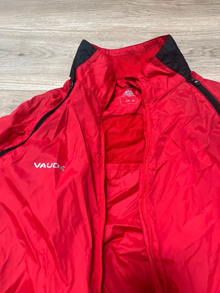 VAUDE VAUDE Gr38 Regenjacke Windstopper Weste inclusive in Rheinbach