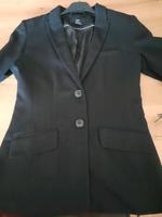 Schwarz tailliert Blazer Jacke  H&M in Gr. 34   Topzustand Saarland - Perl Vorschau