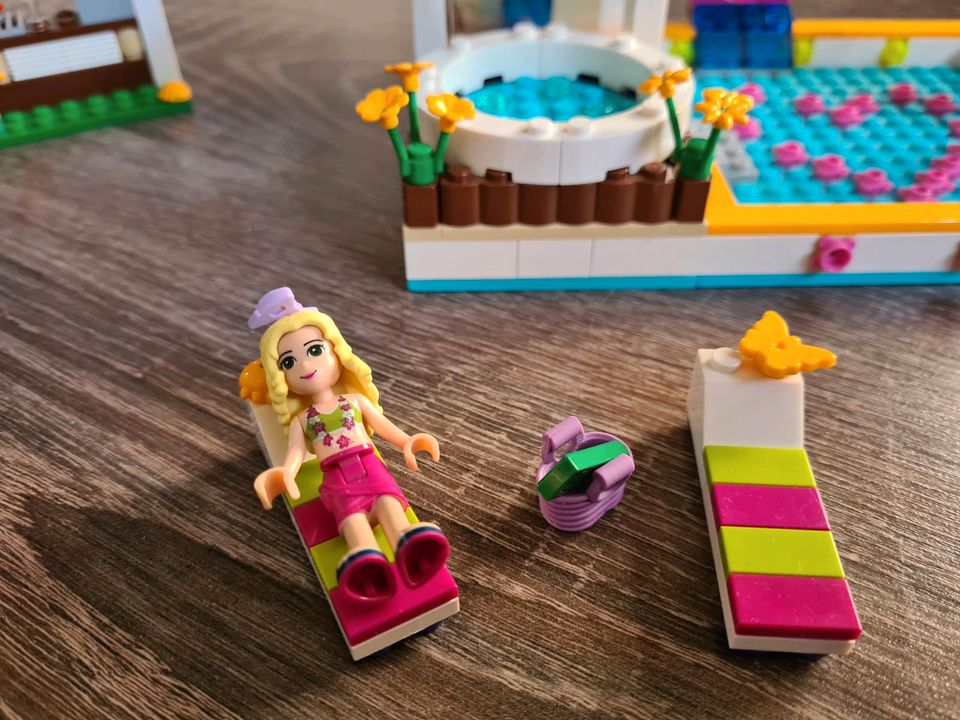 Lego Friends 41008, Großes Schwimmbad in Altenbeken