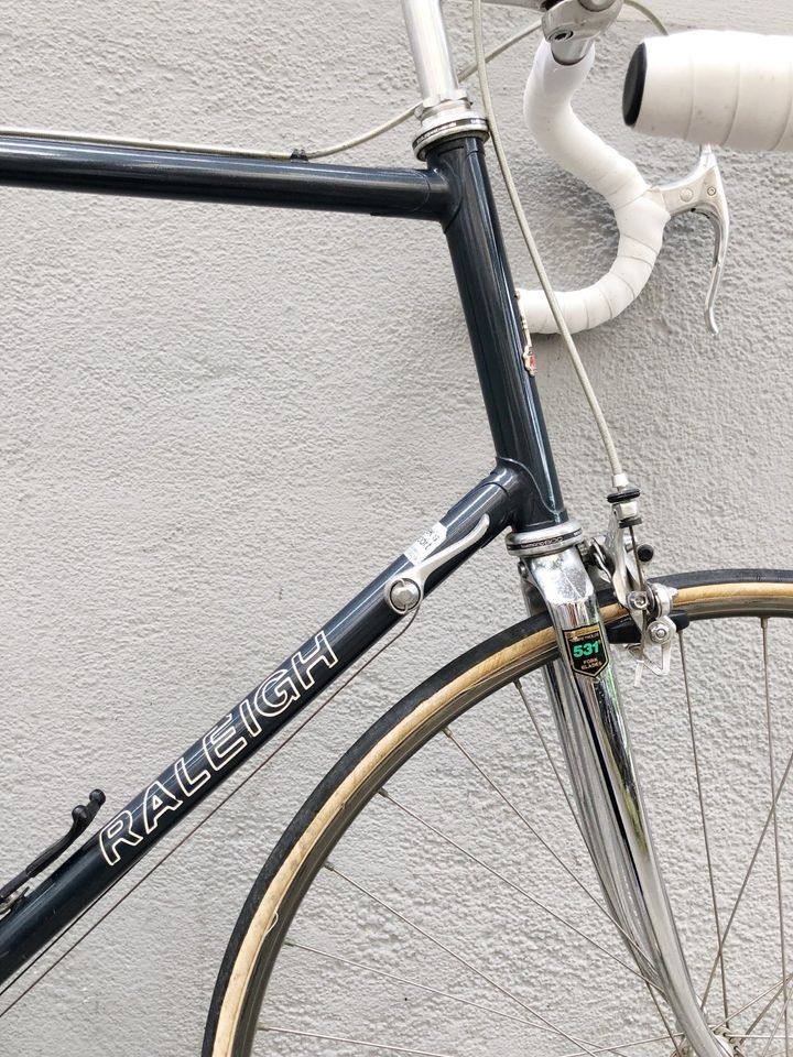 Vintage Rennrad von Raleigh (Ramengröße 62-64cm) in München