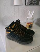 Adidas Sneaker / Turnschuhe Gr. 40 2/3 Nordrhein-Westfalen - Schwerte Vorschau
