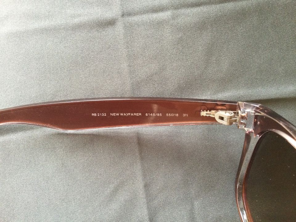 Ray Ban New Wayfarer braunmetallic in Oakley Etui wie NEU TOP in Windach