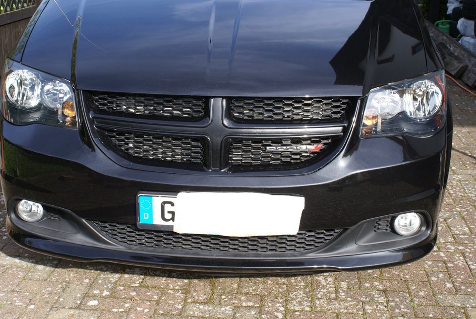 Dodge Grand Caravan 3,6L 287 PS LPG in Groß-Gerau