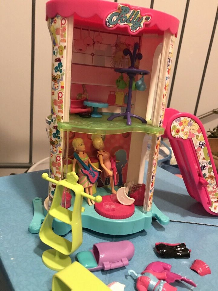 Polly Pocket Haus magnetisch in Laupheim