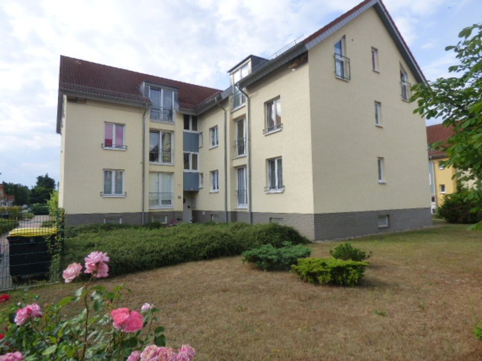 2-Zimmer-Wohnung mit Einbauküche, Balkon und Tageslichtbad in Gerwisch (Dbl. 50-8) in Gerwisch