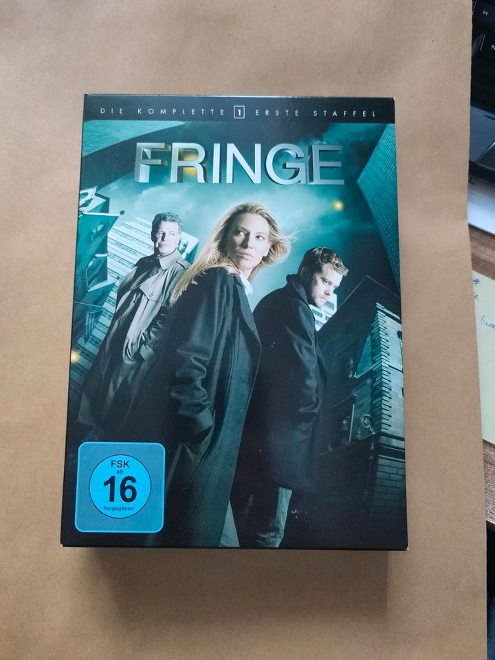DVD erste Staffel Fringe in Petershagen