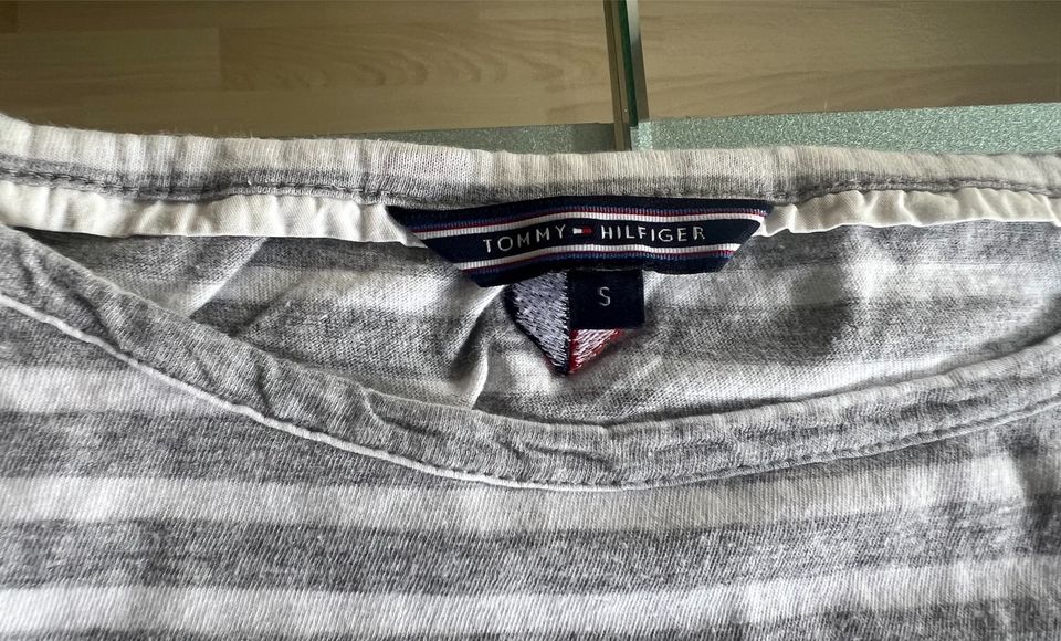 Tommy Hilfiger T-Shirt, Gr. S für Frauen in Berlin