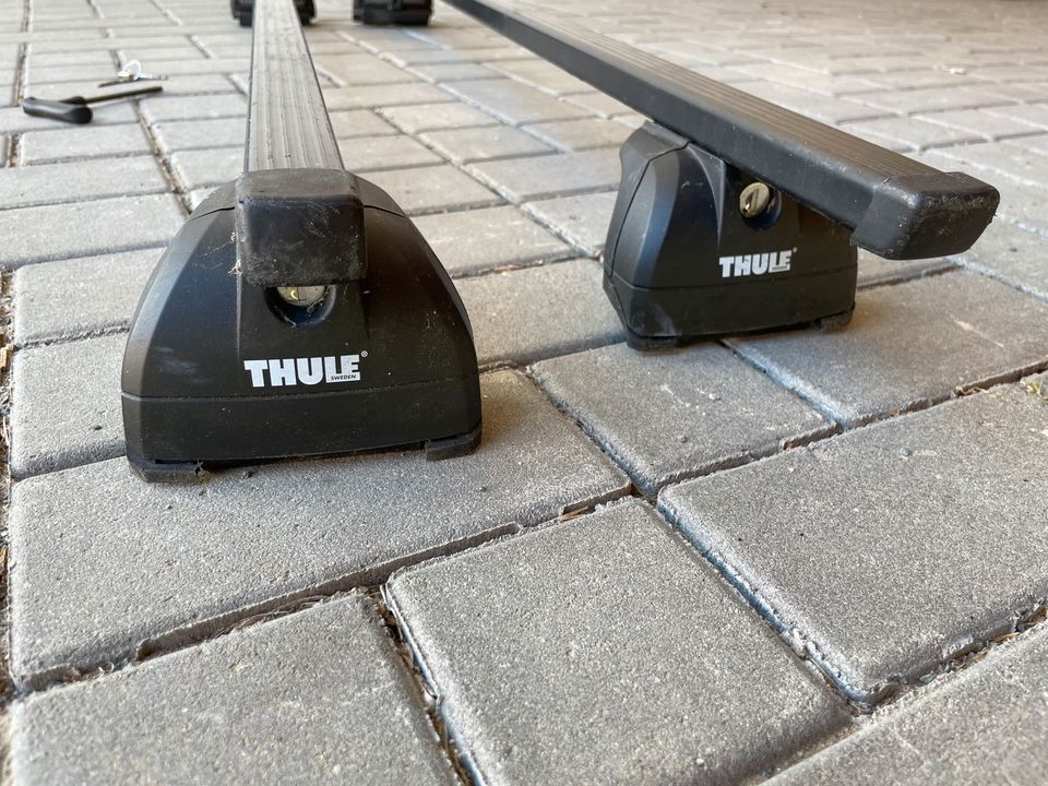 Thule Dachträger/Grundträger komplett Set in Hersbruck