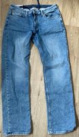Jeans in grau und blau H&M Gr. 34/32 Nordrhein-Westfalen - Kempen Vorschau