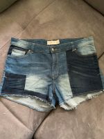 patchwork damen jeans shorts von janina in gr.42 Sachsen - Hartmannsdorf Vorschau