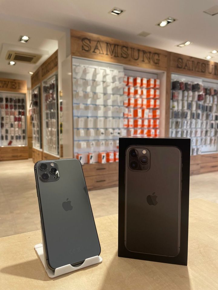 Apple iPhone 11 PRO - 64GB (1 JAHR GARANTIE) in Meschede