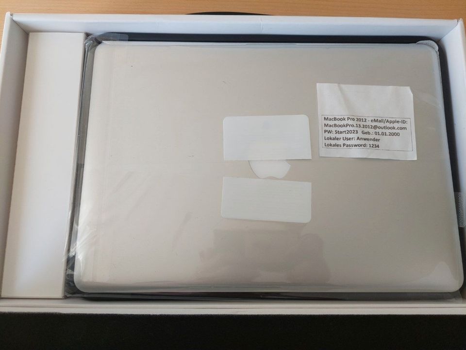 Apple MacBook Pro 13 Zoll, Intel Core i5 2.5 GHz, 8GB RAM, Sonoma in Köln