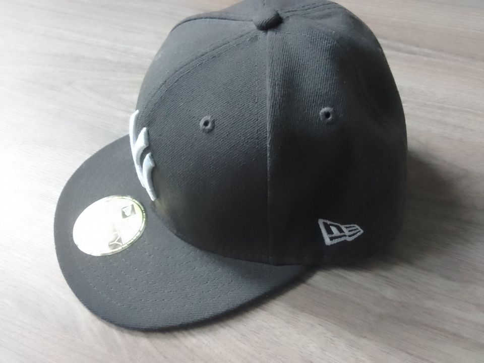 NEUE dunkelgraue NY Yankees MLB Clubhouse 59FIFTY-Cap in Baltmannsweiler