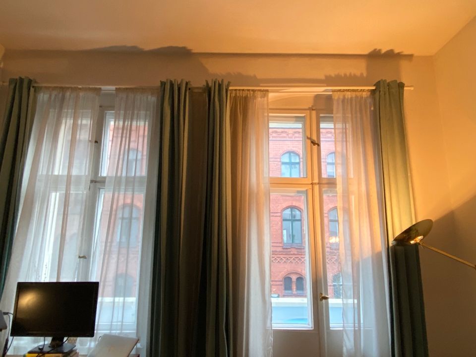 Curtain set: 8 velvet curtains (4 pairs)/8 samt Vorhänge (4 paar) in Berlin