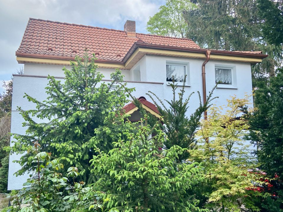 Einfamilienhaus mit Erweiterungspotential auf großem Grundstück in Berlin-Kaulsdorf! in Berlin