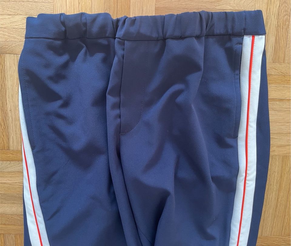 Closed  Joggpants  dunkelblau Navy  mit Streifen  Gr  29   L in Bad Homburg