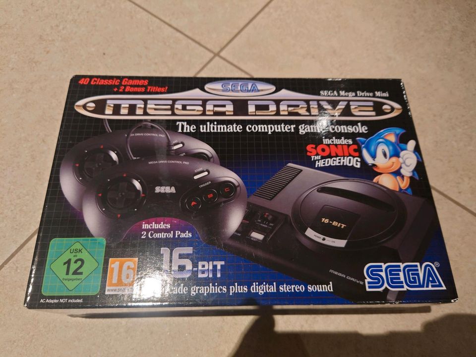 *neuwertig*  Sega Mega Drive Mini mit Originalkarton in Haslach im Kinzigtal