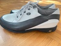 Damen Golfschuh Adidas Gr. 38 2/3 Nordrhein-Westfalen - Bergneustadt Vorschau