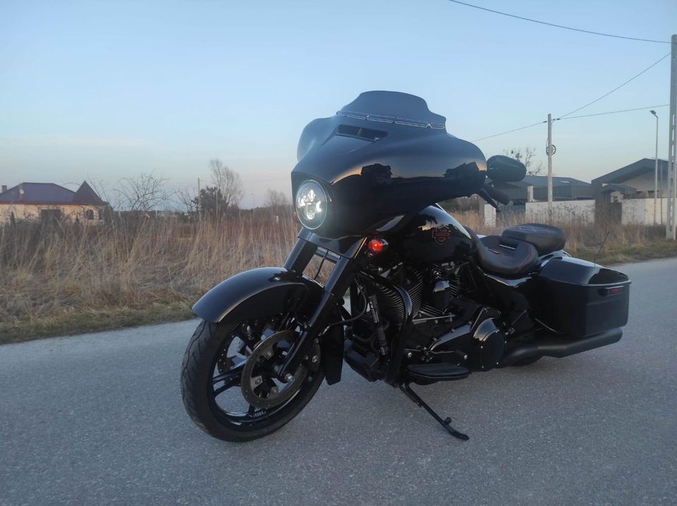 ⚡HARLEY DAVIDSON 2016 FLHX STREET GLIDE  103 TC NAVI AIR RIDE⚡ in Königstein im Taunus