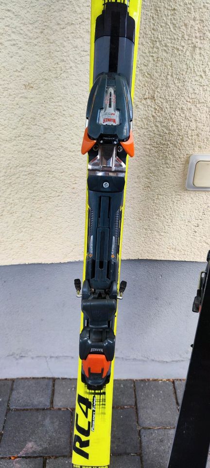 Ski Fischer RC 4 160cm in Königswinter