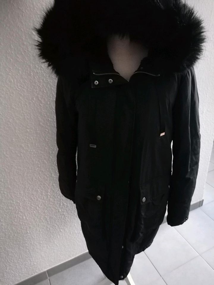 Zara Jacke Gr. So schwarz in Schleswig