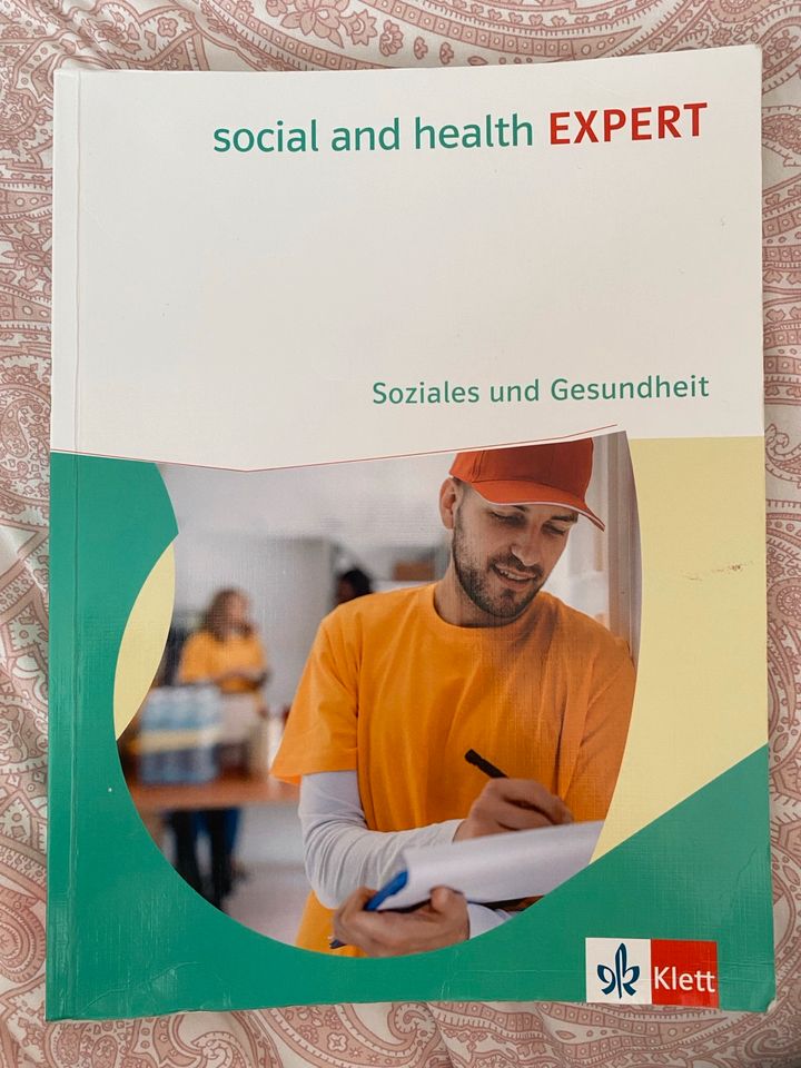 Englisch Schulbuch social and health expert in Düsseldorf