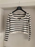 2 Oberteile von SHEIN 1 ist NEU Pulli & Top Hessen - Wabern Vorschau