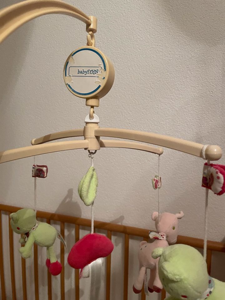 Baby Fehn Mobile mit Spieluhr und Befestigung Reh Frosch in Lauchheim
