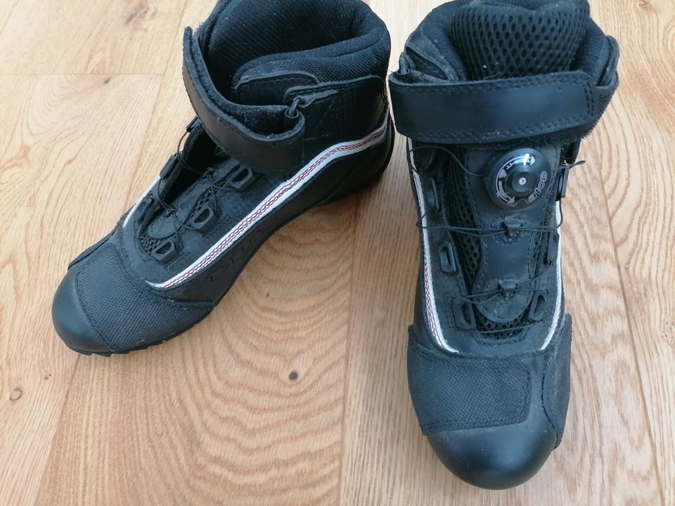 Damenmotorradschuhe Gr. 39 in Freiburg im Breisgau