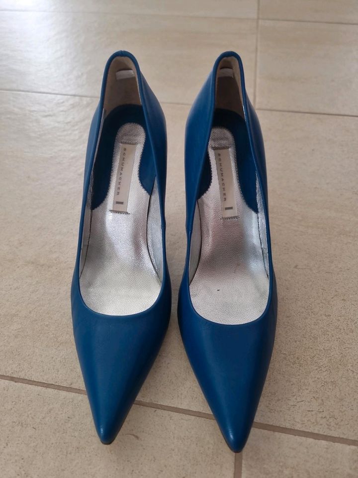 Sehr schöne, elegante Pumps in blau, wie neu, 36 in Vaterstetten