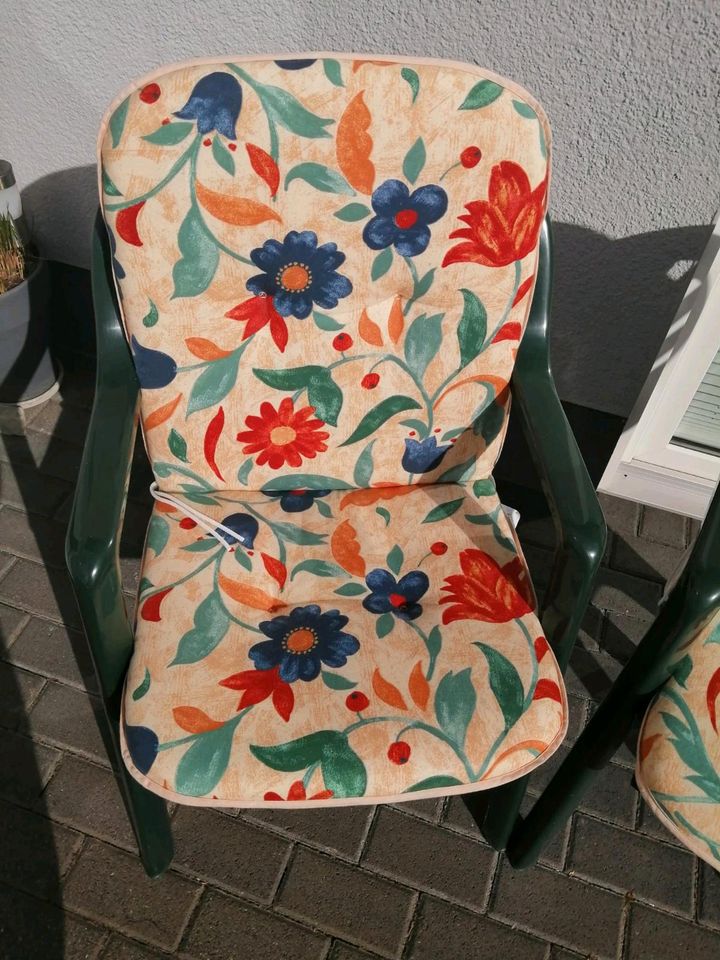 Gartenstühle incl Sitzauflage in Zülpich