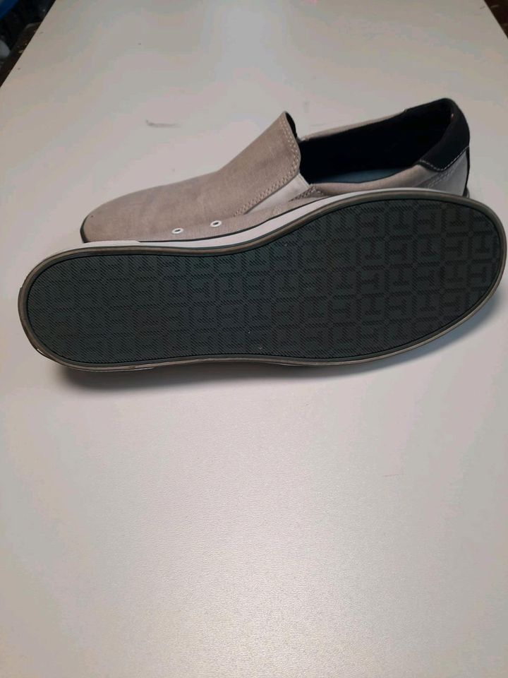 HERREN SCHUHE 44 in Weingarten