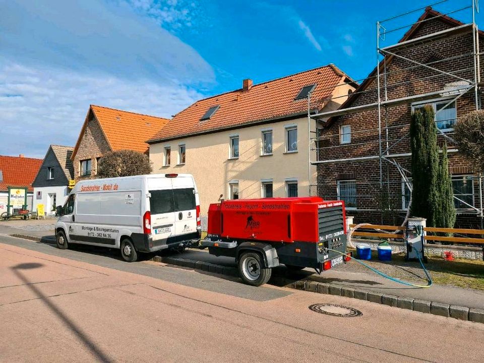 Trockeneisreinigung,  Trockeneisstrahlen mobil oder stationär" in Schkopau