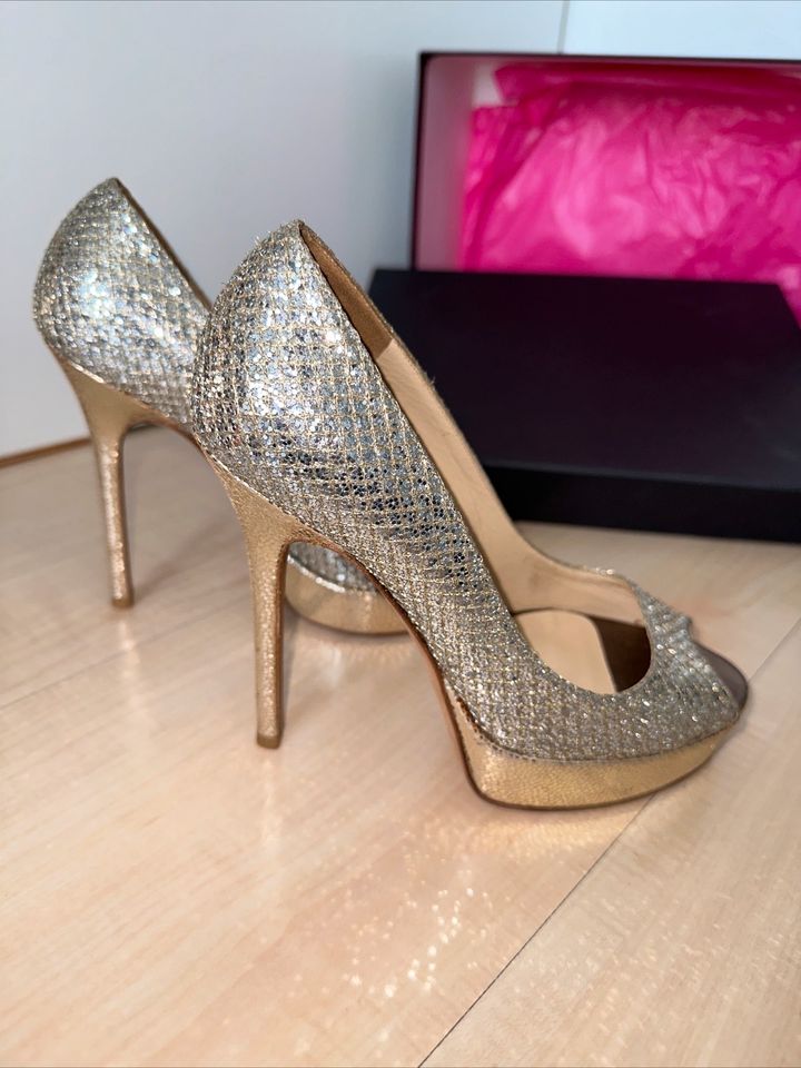 wNEU Jimmy Choo Leder Glitzer Plateau Pumps Gold Silber Gr. 35 in Sinsheim