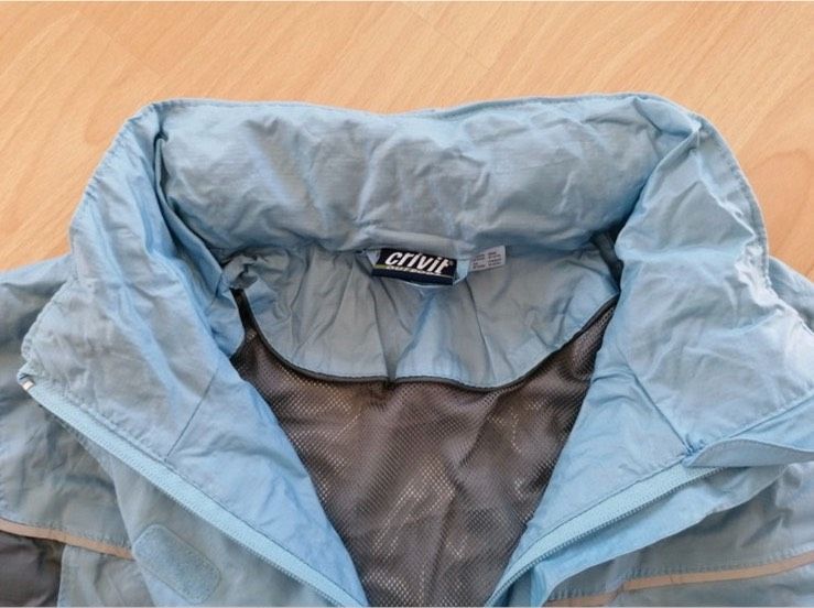 Regenjacke NEU hellblau / Gr M in Gundelfingen