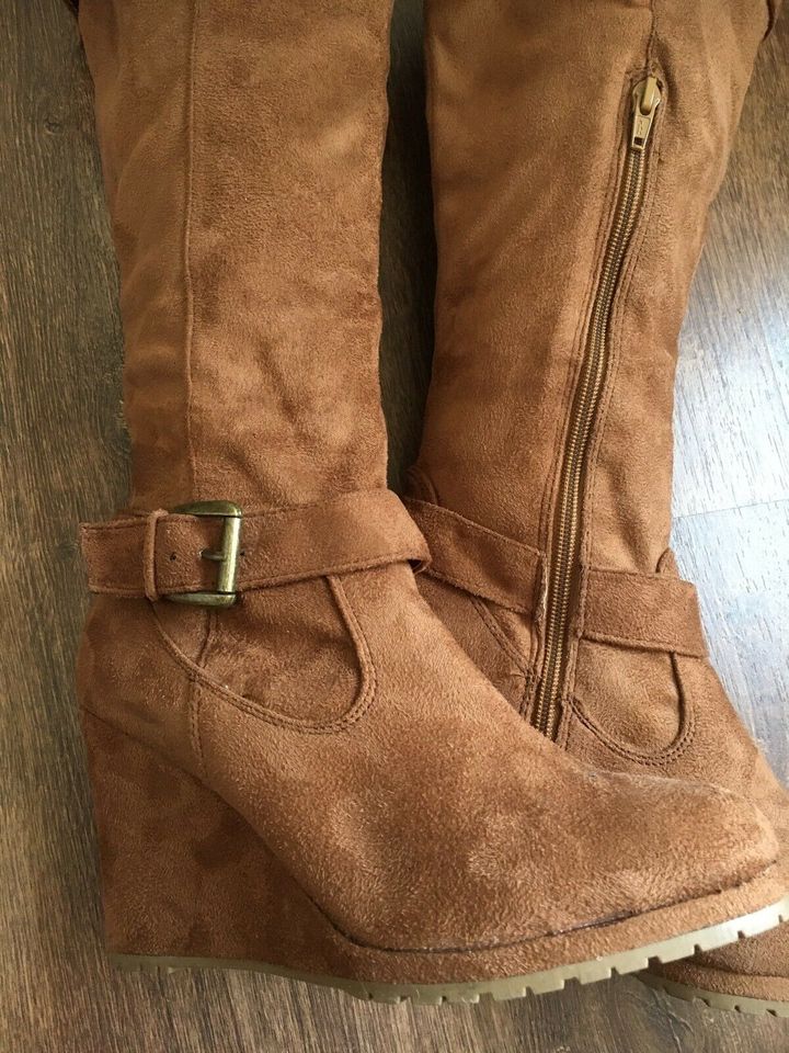 Stiefel für den Übergang Größe 39 NEU in Erfurt