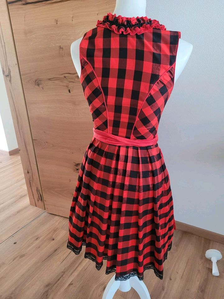 Dirndl midi XS/32 rot schwarz mit Spitze in Karlshuld