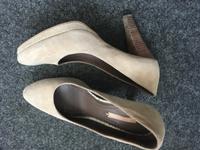 Marc O’Polo Pumps Schuhe Leder Creme beige 38 wie neu München - Bogenhausen Vorschau