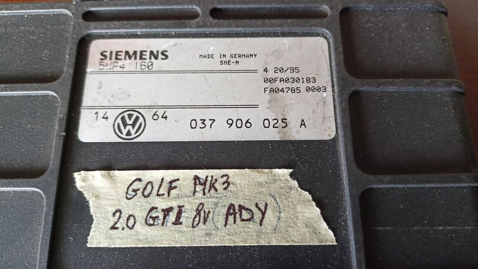 VW GOLF GTI 2.0 (ADY) - 037906025A - Siemens Motorsteuergerät in Singen