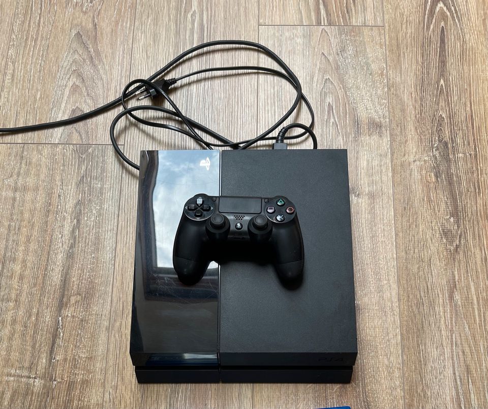 PS4 mit Controller/ PS4 camera in Bremen