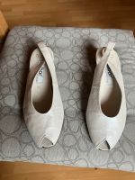 Schuhe, Creme, Leder, Größe 38, Gabor zu verschenken Rheinland-Pfalz - Vettelschoß Vorschau