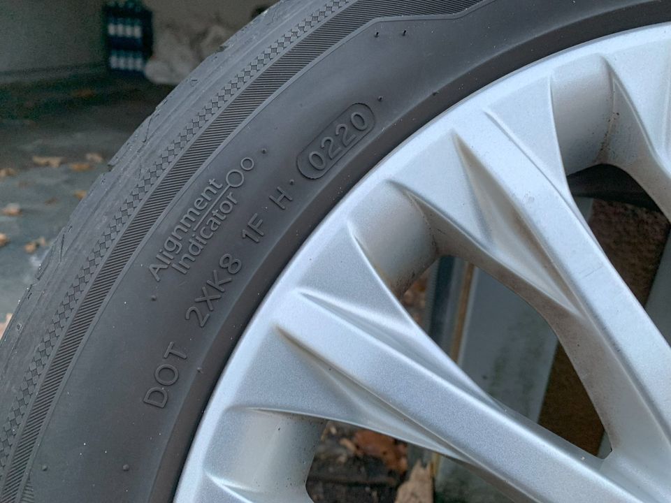 Sommerreifen auf Alufelgen Ford 215/50 R17 in Bremen