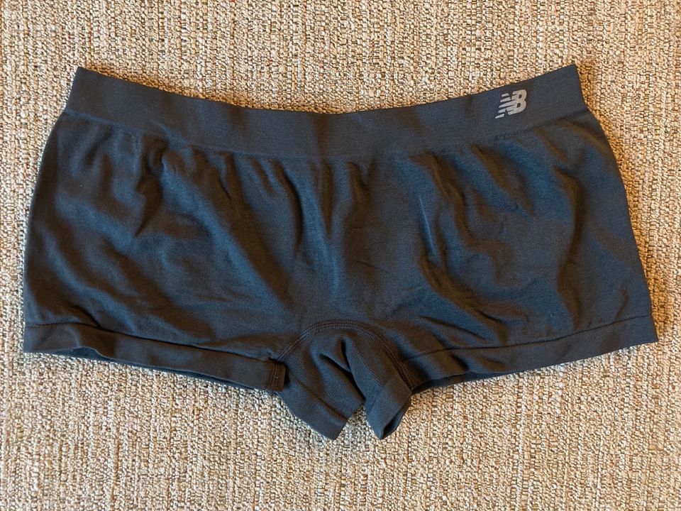 New balance seamless Hose Shorts in Bonn - Bad Godesberg