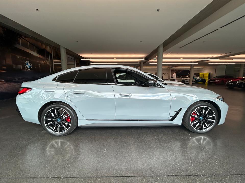 BMW i4 M50 xDrive Gran Coupé Vollausstattung Laser, AHK, HK in Grafrath